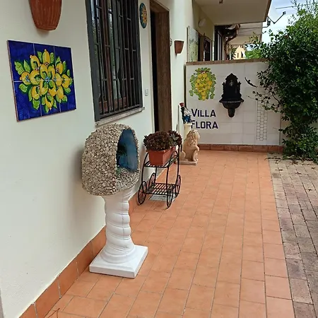 Flora Σπίτι διακοπών Πέστουμ